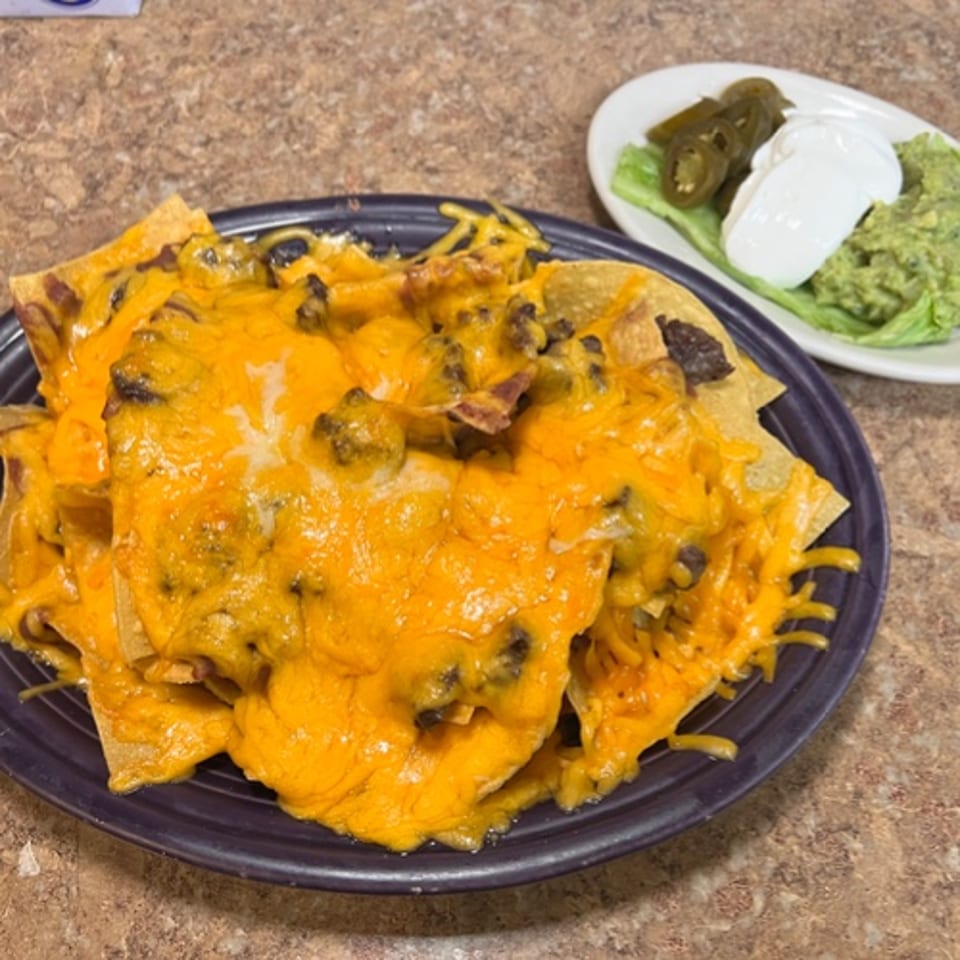 Delicious Nachos: A Crowd-Pleasing Appetizer